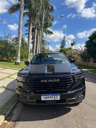 RAM RAMPAGE 2.0 HURRICANE 4 TURBO GASOLINA R/T 4X4 AUTOMÁTICO